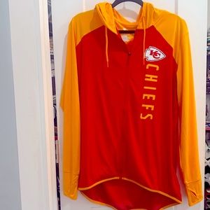 Women’s KC Chiefs light weight jacket. Never wore. Too big for me